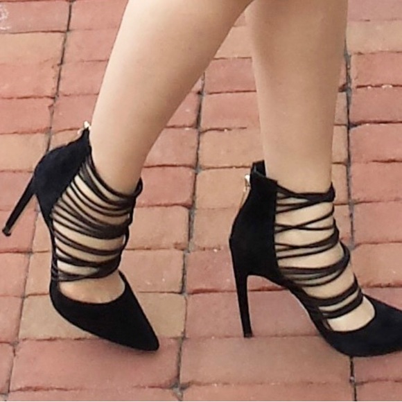 BCBG GENERATION-Caliko suede strappy elastic pumps. Size 6M. Black - Picture 16 of 16